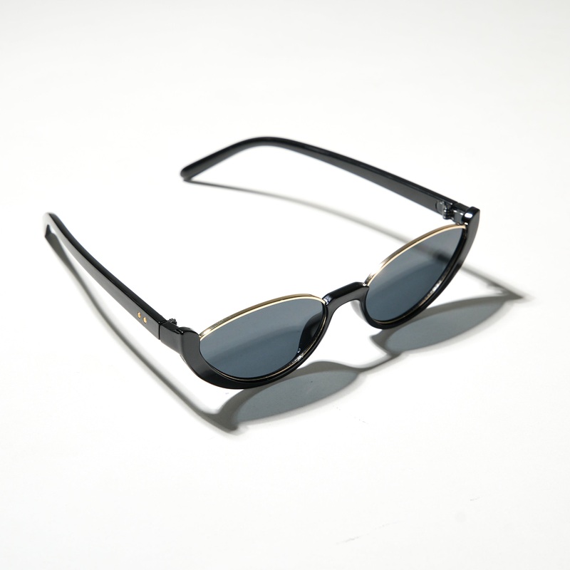 Chokore Half-frame Cat-eye Sunglasses (Black)